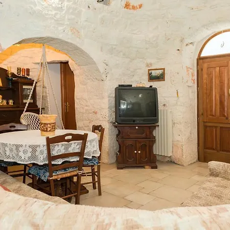 Trullo Pascarosa * Ostuni